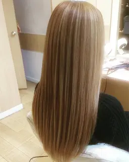 【✨💎クセ、うねりが気になる方へ💎✨】縮毛矯正🕊トリートメント付き✨