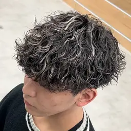 【ご新規様限定📣】🔴この時期特におすすめ🔴✨骨格矯正カット＋パーマ＋メンズハイライト✨