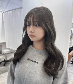 前髪カット＋コテ巻きスタイリング