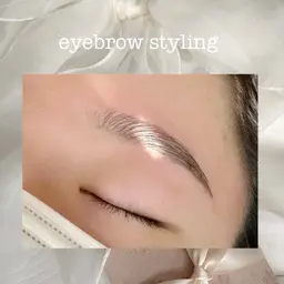 アイブロウスタイリングWAX