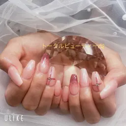 ハンド 持ち込みデザインネイル(アート&パーツ4本)¥5980