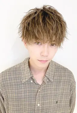 【Men'sクーポン】カット + ケアカラー + 炭酸クレンジングシャンプー / ¥8000