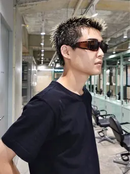 🔥頭皮ケア🔥似合わせデザインカット+ヘッドスパ5分