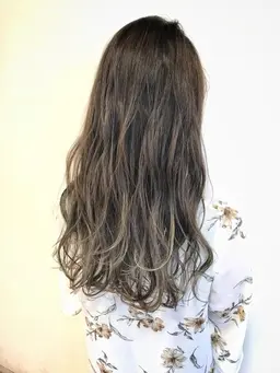 【❣️巻き髪風パーマならお任せ❣️】⭐️カット+ふわふわパーマ+トリートメント⭐️