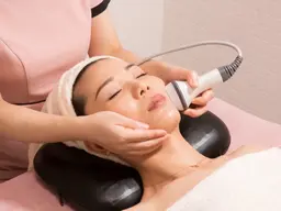 💕キャビ超音波&小顔コルギ60分💕キャビ×RF×EMSで同時ケア！二重あご・たるみ・脂肪に速攻！フェイスラインも◎