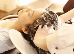 夢ごこち、極上ご褒美ヘッドスパ&SB  夏の日差し☀️で疲れた頭皮を極上のマッサージでリセット！！