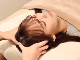 【60min】整体師が行う本格的ヘッドスパ＋小顔矯正💀
