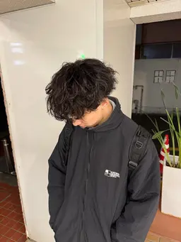 【3月限定】ダメージが気になる方はこちら☆ケア剤入りパーマ＋カット