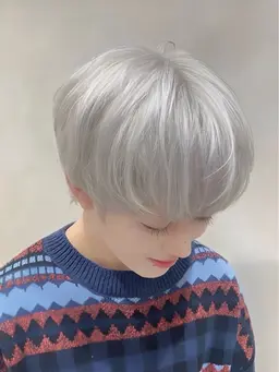 【🩶憧れの透明感ハイトーンへ🩶】ブリーチ2回＋透明感カラー＋オリジナル1stepトリートメント 韓国ヘア🇰🇷🩶