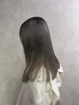 ダブルカラー＋ブロー（セット✨）　　⚠️ブリーチは長さによって御値段変わります！　現在の表記はミディアムです！