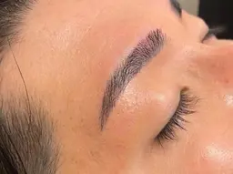 【メンズ専門】ミニモ限定特別価格🎉《人気No.1》眉毛WAXスタイリング