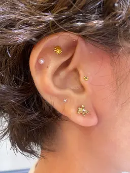 【オシャレに悩み解決✨】耳つぼジュエリー💎