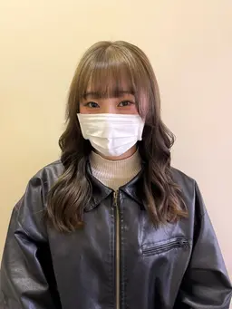 ブリーチ + カラー + トリートメント🫧🫧🫧