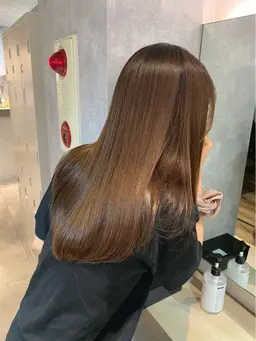 【大人気メニュー】髪質改善シスキュアストレート + cut