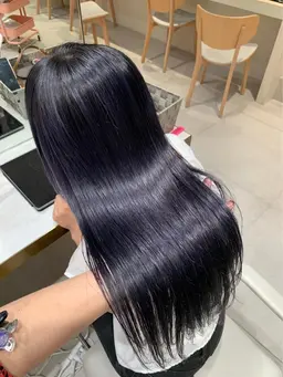 ご新規様限定‼️🌈艶出しトリートメント+髪質改善トリートメント🌈