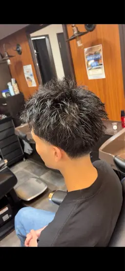 スパイキーショート