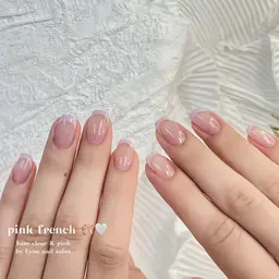 👑フレンチネイル👑【新規自爪ソフトジェルオフ無料】