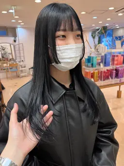 🦋韓国風🇰🇷艶ブルーブラックカラー+うるつやトリートメント🦋