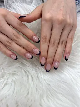 ネイルの無料モデルは終了いたしました🙂‍↕️