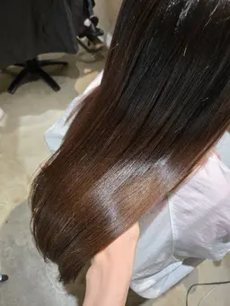 🌼大人気❗の髪質改善トリートメントカラー🌼(カット込み)うる艶髪になれます🎵