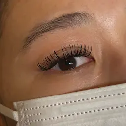 🖤LEDボリュームラッシュ・80束オフ無料🖤オフの有無をお送りください。