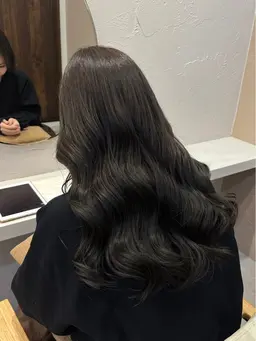 🎀平日限定🎀似合わせカット+赤みを消した透明感カラー🫒+質感向上トリートメント