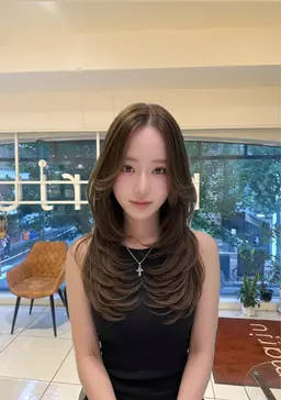 レイヤーカット➕トリートメント