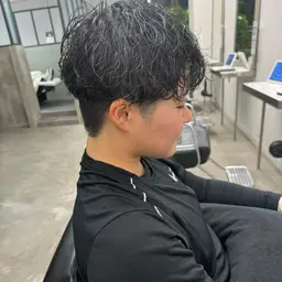 【👦🏻 メンズ限定 👦🏻】　　　　　　　　　　　　　　　　　　シャンプー🫧＋カット✂️＋ケアパーマ🦱