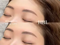 眉で垢抜け♪ハリウッドブロウリフト＋WAX　毛量調整（間引き）付き◎