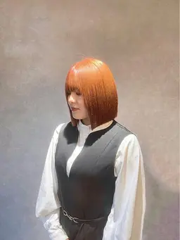 【Uｰ24🌸24歳以下限定】カット＋Wカラー＋トリートメント（ブリーチ込み）