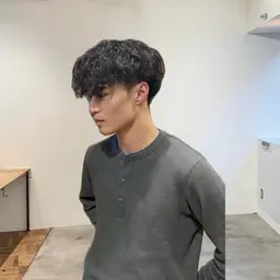 ３月16日10時・14時から河内小阪駅限定❗️垢抜けメンズパーマ🧑🏼‍🦱