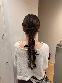 ‎🤍💐ヘアセット💐🤍お出かけ前のアレンジも大歓迎です🙌🏻