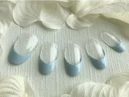 オフ無しフレンチネイル(クリアベースのみ)【paraジェル】