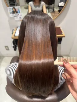 髪の毛を扱いやすく⛲️レディース限定 / 縮毛矯正