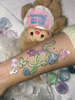 ボディージュエリー やり放題60分