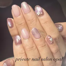 フットネイル　ワンカラー＋パーツ・シール乗せ放題