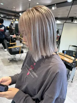 【ケアブリーチ🌿】ミルクティーベージュ＋オージュアトリートメント🥨