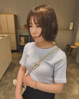 〈 女性限定 / 顎上の短さの方限定クーポン〉ショートカット＋パーマ