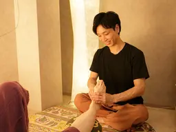 【タイ古式マッサージ90分＋フットオイル(足つぼ)30分】
