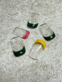 □  オフ込み フレンチネイル 【ベースカラー無し】♪