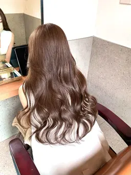 超補修極上TREATMENT 4STEPのこだわりトリートメント(柔らかくしなやかな質感に整えます)