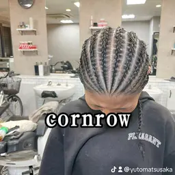 カット+コーンロウ