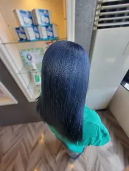 カット + ケアブリーチ + カラー