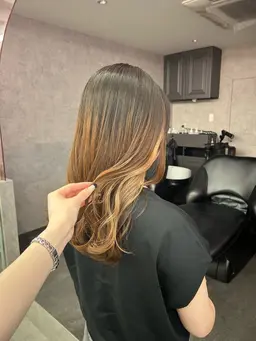 【話題の超音波アイロン付き💗】 イヤリングカラー(1ブリーチ+オンカラー) & 1STEPTR &超音波アイロン❣️