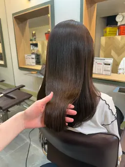 🤍今までにない艶感🤍カット＋縮毛矯正