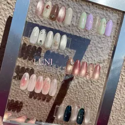 《人気!３月限定価格🌸》季節のLUNIデザイン♡/オフ込み/カラー/パーツ変更できます【写真下段menu】