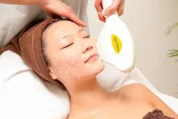 【可愛い女子はみんなしている★肌キレイ満足脱毛クーポン】 全顔毛穴洗浄+ポイント顔脱毛