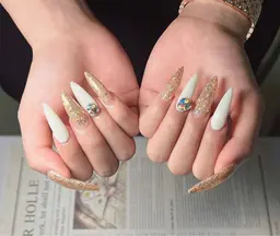 （指定パーツ2個無料） ☪️チップ長さ出し10本＋ワンカラー&ラメグラデーション［オフ無し］