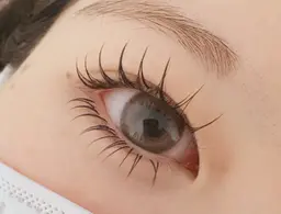 ミニモ学割🌈学生限定💗ナチュラル自然フラットラッシュ 80本（パーマなしの方）新規のみ コーティング仕上げ  ⭐️