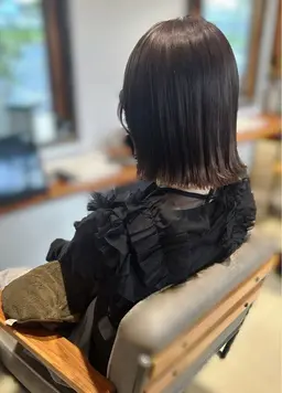 カット+白髪ぼかしカラー🫧赤みを抑えた柔らかいカラー🫧